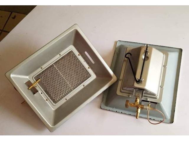 Gas Brooder for Chicks – 1500 to 2000 Capacity